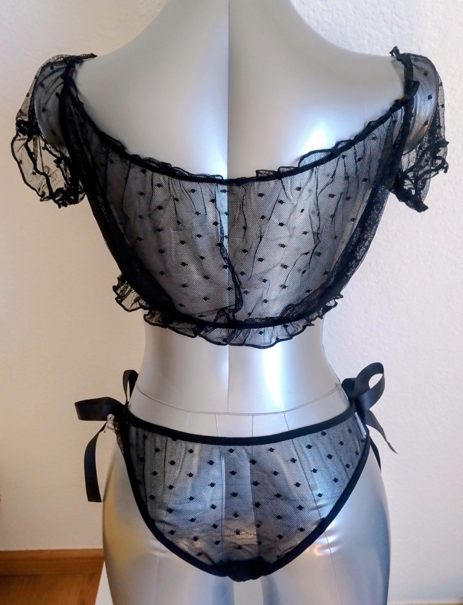 Ensemble lingerie noire épaules dénudées dentelle semi-transparente femme taille L ESPALIC