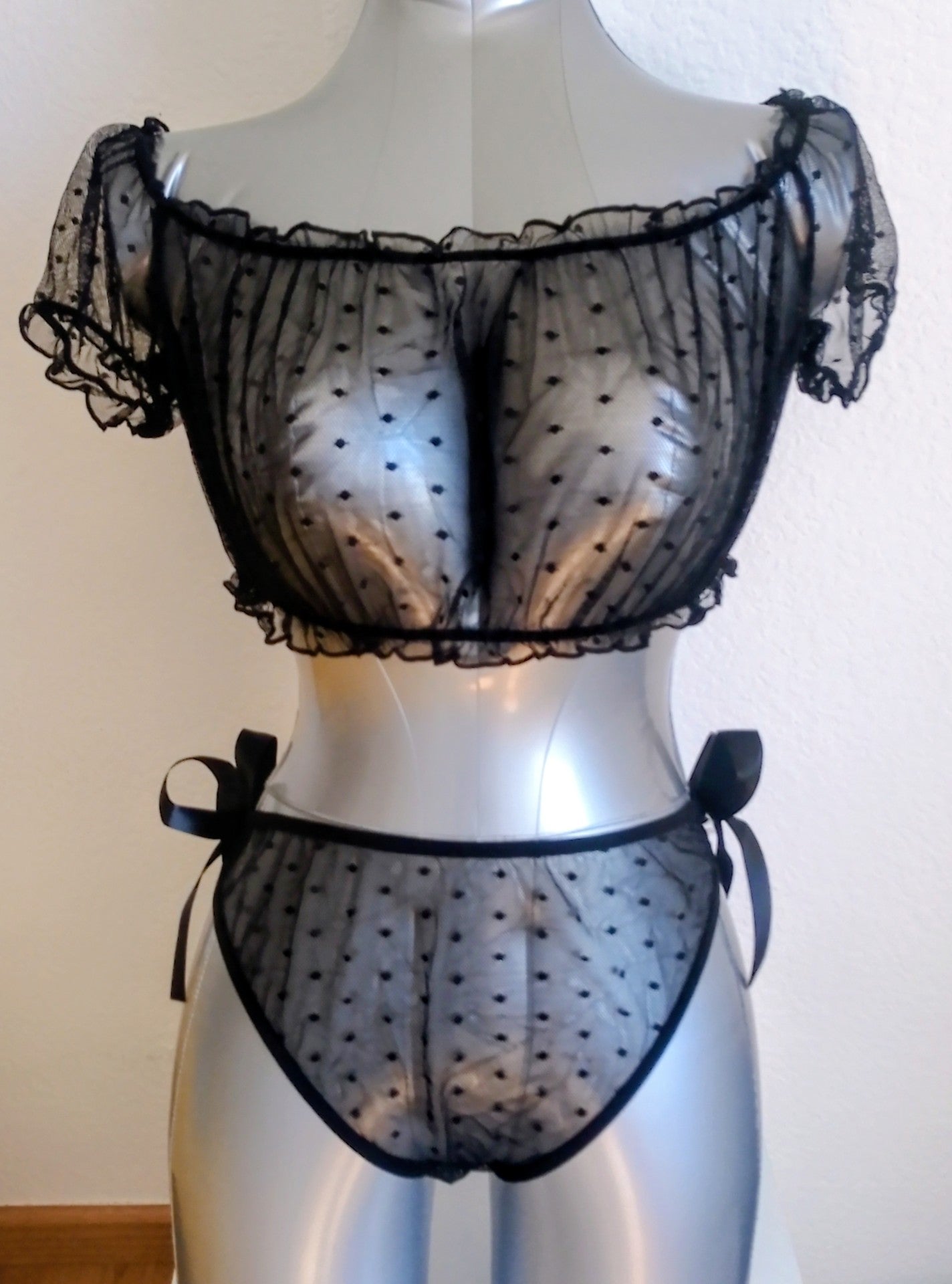 Ensemble lingerie noire épaules dénudées dentelle semi-transparente femme taille L ESPALIC
