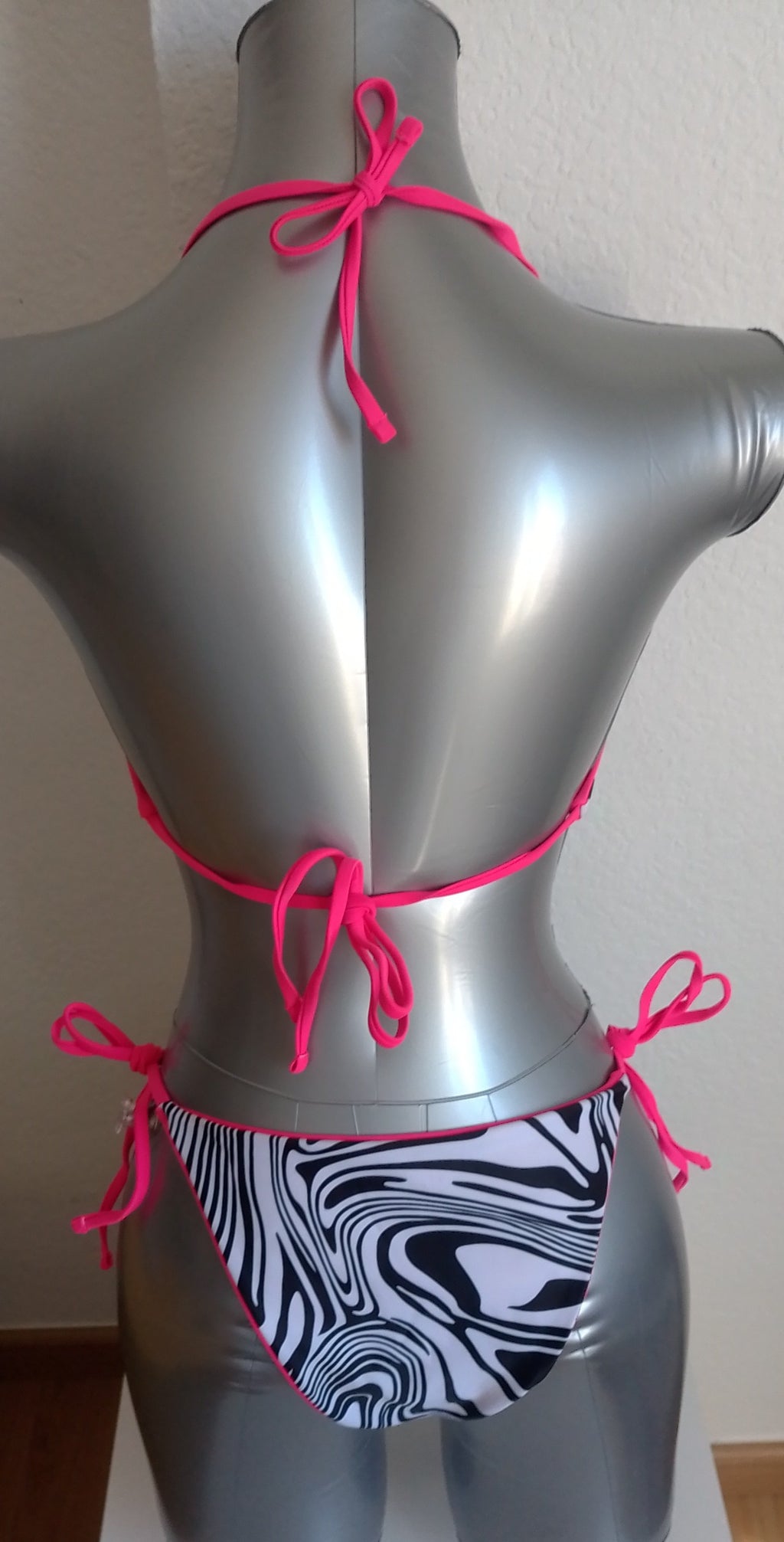 Bikini femme sexy rayé blanc noir bretelles roses taille M ESPALIC