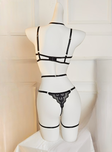 Ensemble de lingerie. Taille L