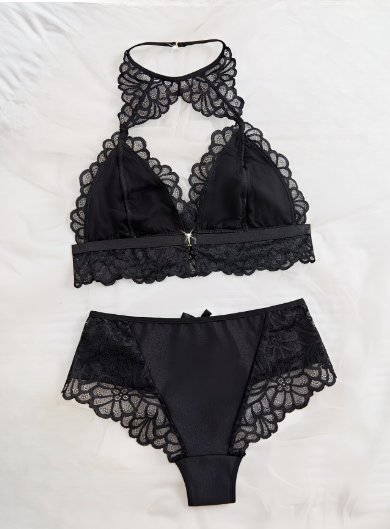 Ensemble lingerie en dentelle. T. XL