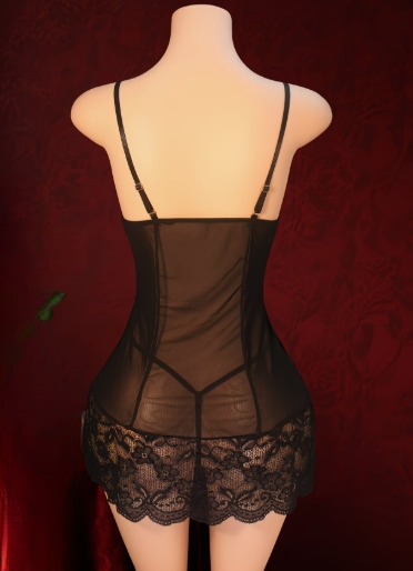 Ensemble nuisette et string. T. XL
