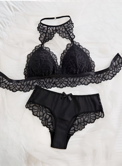 Ensemble lingerie en dentelle. T. XL