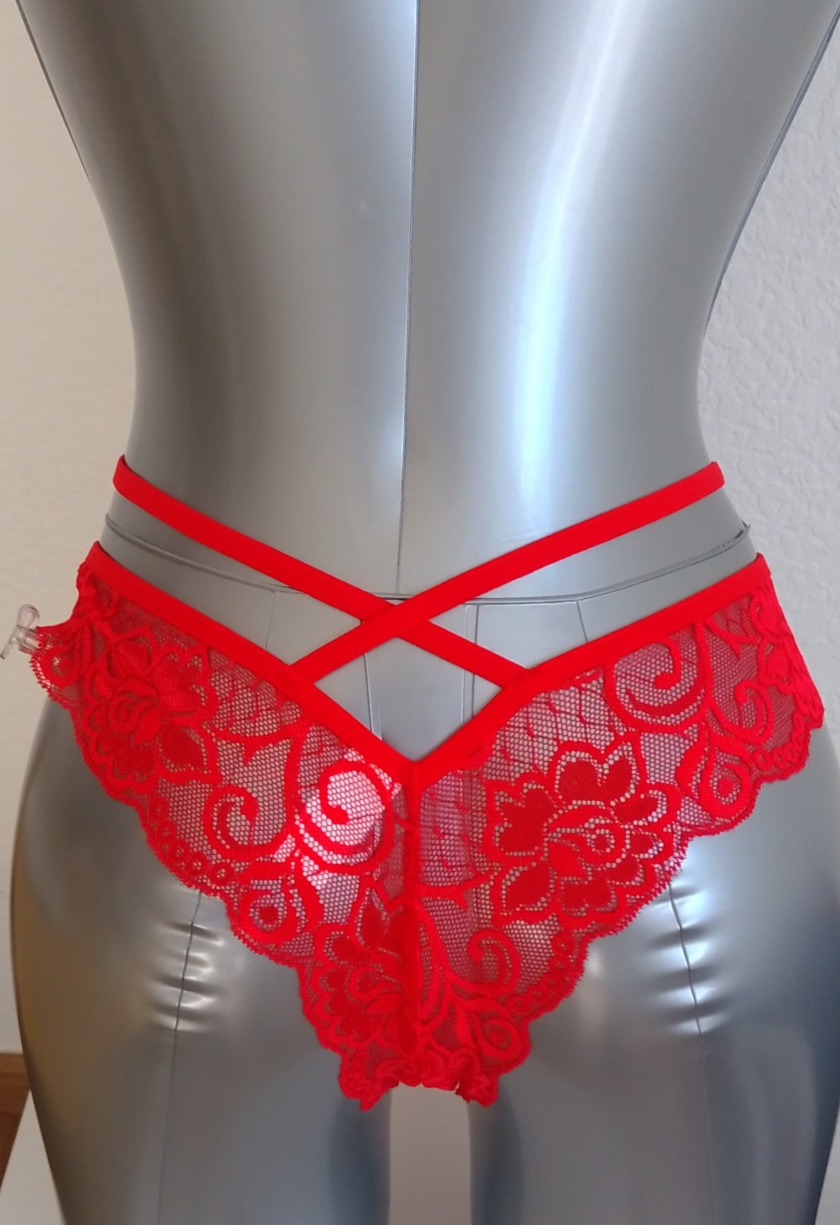 Ensemble 3 strings bretelles croisées dentelle femme taille XL ESPALIC