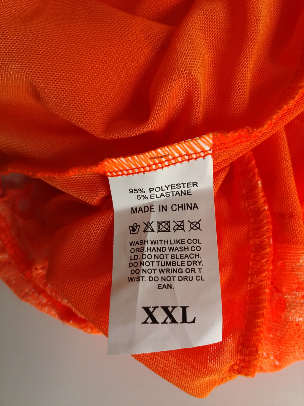 Ensemble Nuisette Orange Dentelle Col V & String . Taille XXL